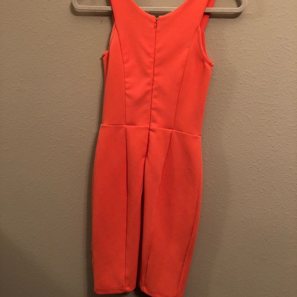 Dress - Picture 3 of 3